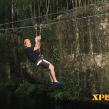 Xplor, Una aventura subterranea / An underground adventure